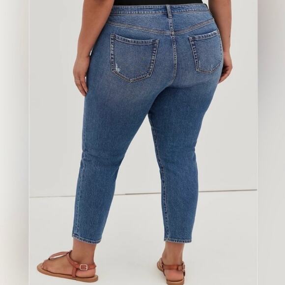 Torrid High-Rise Straight Button-Fly Distressed Stretch Denim Jeans - Picture 12 of 13